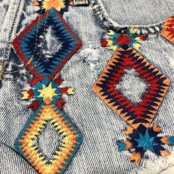 CARMAR Embroidered Diamond Cutoff Jean Shorts - Picture 3 of 8